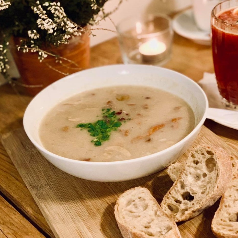 Zalewajka z grzybami/ Lodz’s Traditional soup with boletes – 400g / porcja